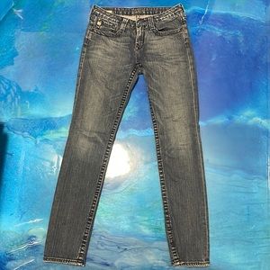 Big Star 28R No holes ,soft, non smoking home